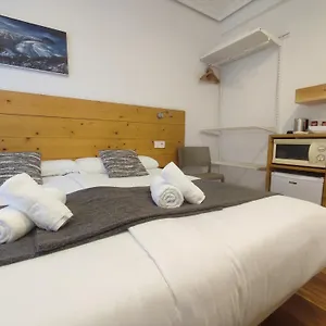 Pensión Urkia, San Sebastián